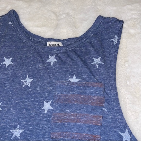 Sunset & Sixth Tank top - Picture 3 of 8